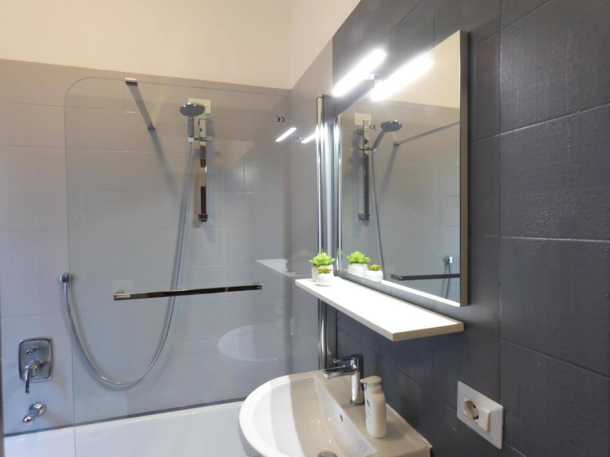 Garden Sweet House Desenzano Apartment Desenzano del Garda Bagian luar foto