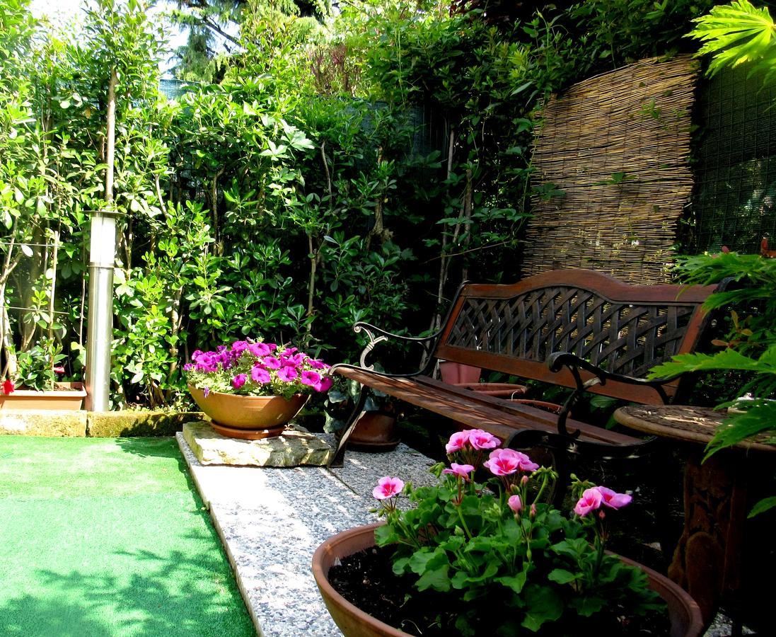 Garden Sweet House Desenzano Apartment Desenzano del Garda Bagian luar foto