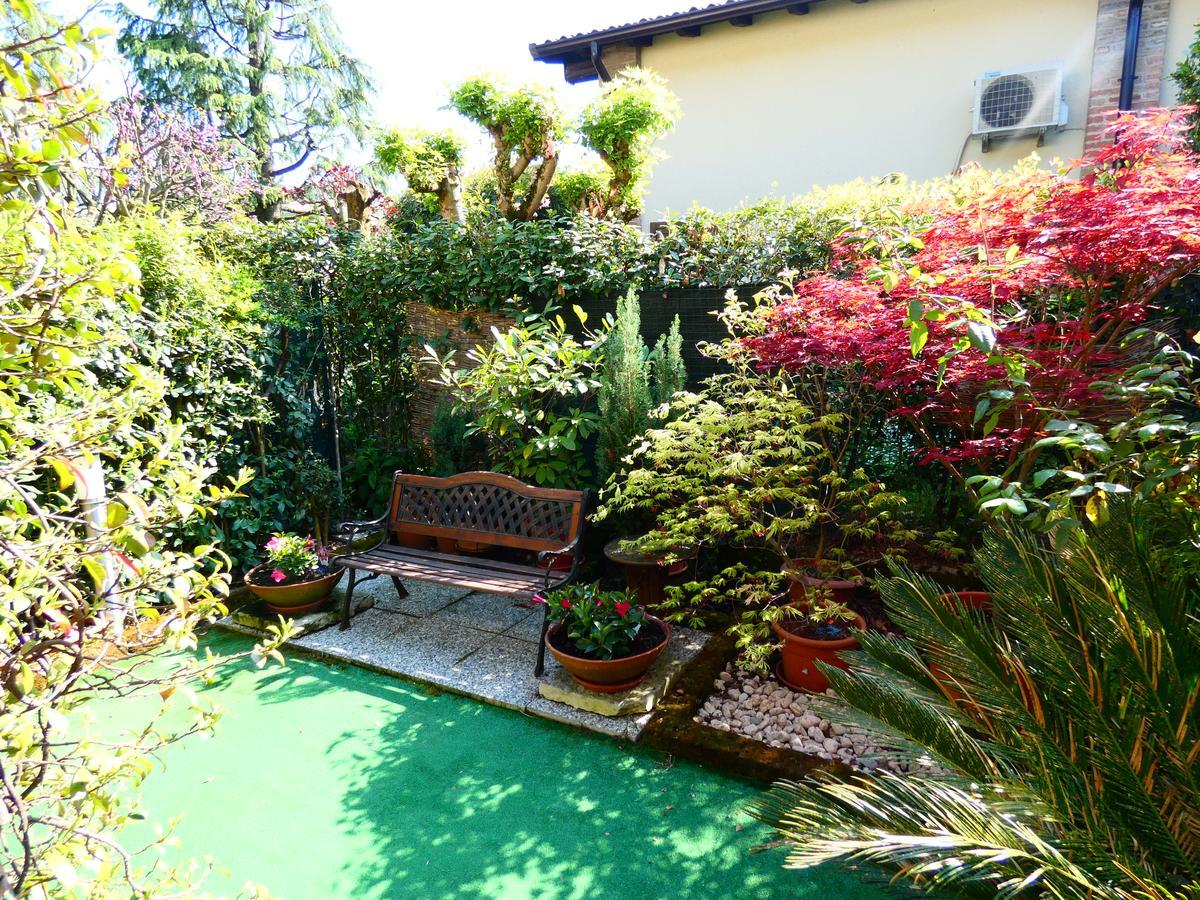 Garden Sweet House Desenzano Apartment Desenzano del Garda Bagian luar foto