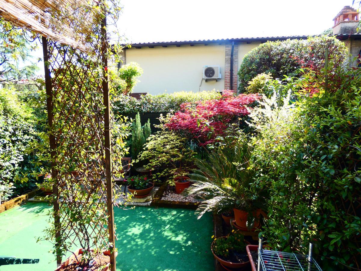 Garden Sweet House Desenzano Apartment Desenzano del Garda Bagian luar foto